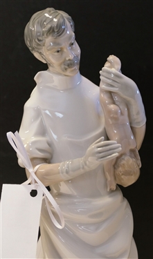Large Lladro Doctor Figure - Measures 14 1/4 Tall 