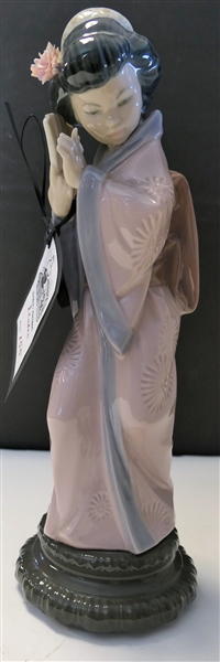 Lladro Asian Woman Figure in Pink Kimono - Measures 12 1/2" Tall 