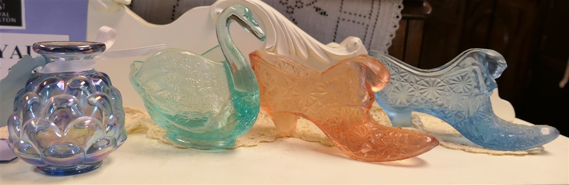 4 Pieces of Fenton - 2 Shoes, Swan, and Small Quilted Vase - Vase Measures 2 1/2 Tall 