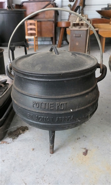 8 Gallon Cast Iron Pottie Pot 