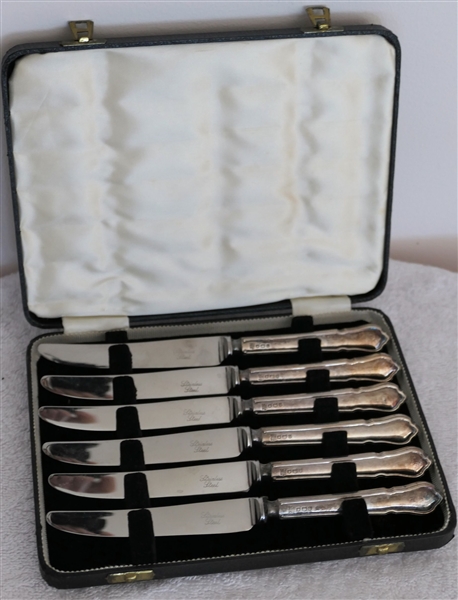 6 Sterling Silver Handled Knives - Stainless Steel Blades - Handles Signed TW&Co. With English Silver Hallmarks - All in Original Fitted Case