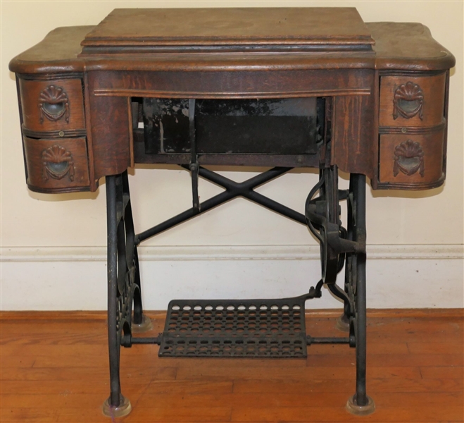 White USA Oak Sewing Machine - 4 Drawers  