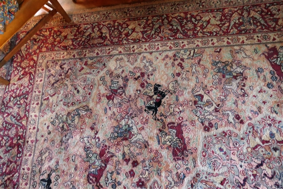 Large Persian Hunting Scene Machine Made Wool Rug - Measures 12'4 by 8'9 