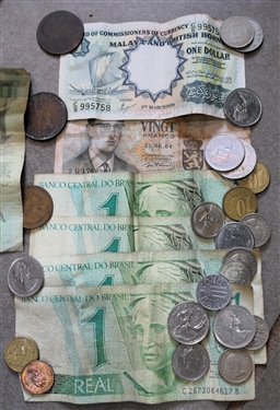 Lot of Foreign Coins and Currency including Brazil and Australia 