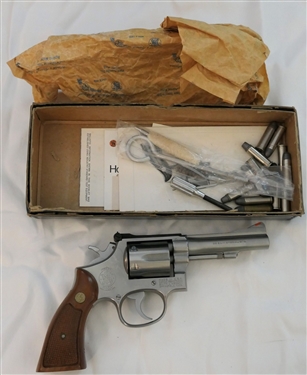 Smith & Wesson 38 Special - Revolver - In Original Box - Stainless Steel Frame - Model 67-1 