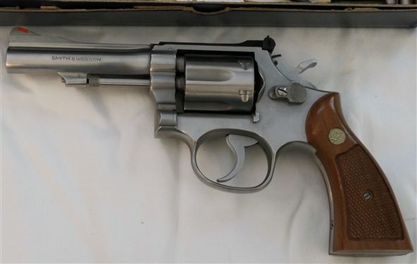 Smith & Wesson 38 Special - Revolver - In Original Box - Stainless Steel Frame - Model 67-1 