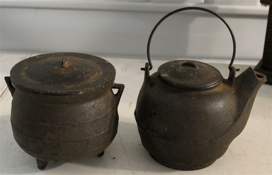 Salesman Sample Cast Iron Wash Pot and Kettle - Wash Pot Measures 5" Tall 5" Across