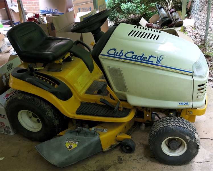 Cub Cadet 1500 Series Riding  Mower Model 1525 - Garage Kept - Not Tested 