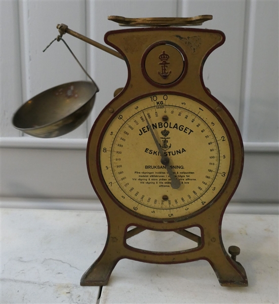 Jernbolaget Kilogram Scales - Measuring 12" Tall - with Metal Star Shaped Pan