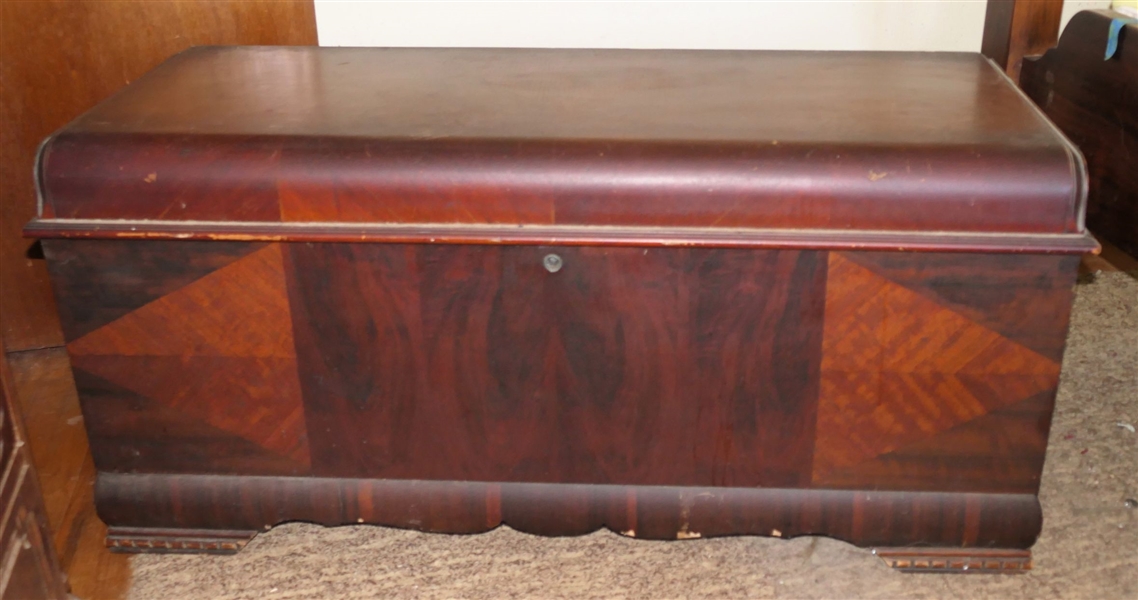 Lane Mahogany Cedar Lined Blanket Chest - Pretty Grain on Front - Wood Hinges - Measures - 23" tall 47 1/2" by 18" Missing Lock 