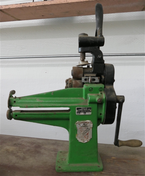 Landis Machine Co Model 25 - No. 251 - Bench Top Leather Machine 
