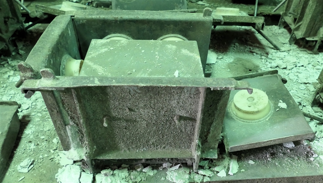 6 Hole Precast Distribution Box Form / Mold