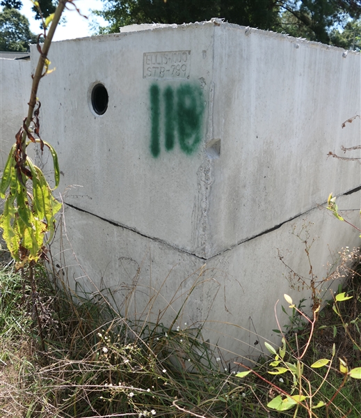 LIVE ONSITE ONLY - Septic Tank - 1000 Gallon