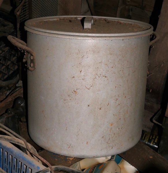 LIVE ONSITE - Large Stockpot with Lid