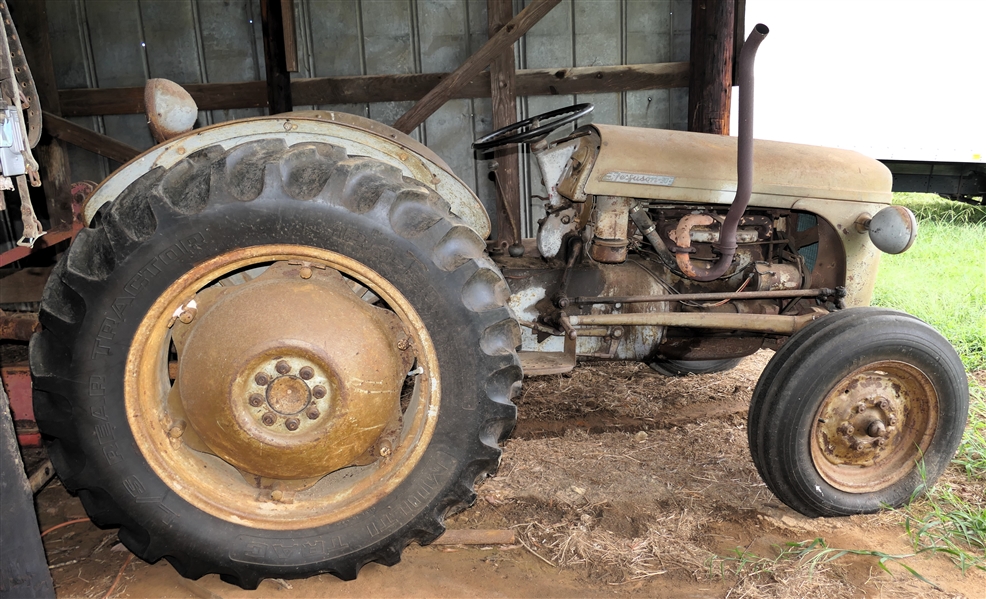 LIVE ONSITE - Ferguson Tractor