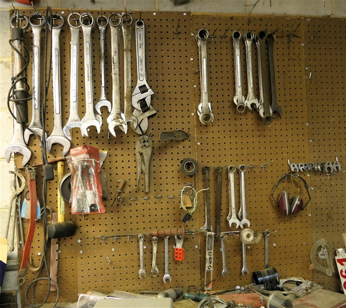 LIVE ONSITE - Tools - Lots of Wrenches of All Sizes