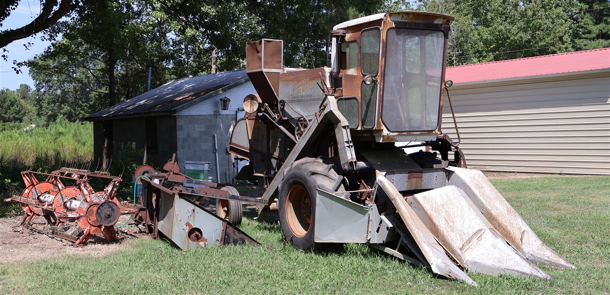 LIVE ONSITE - Allis Chalmers "Gleamer" Combine - Runs 