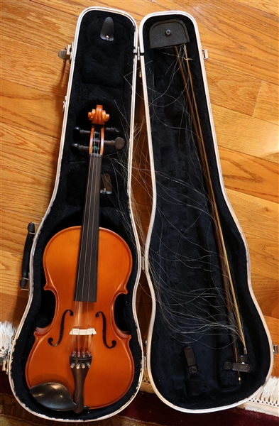 "Lauren" Stradivarius Model LD902 4/4 - Violin with Bow in Mathias Thoma Hard Case 