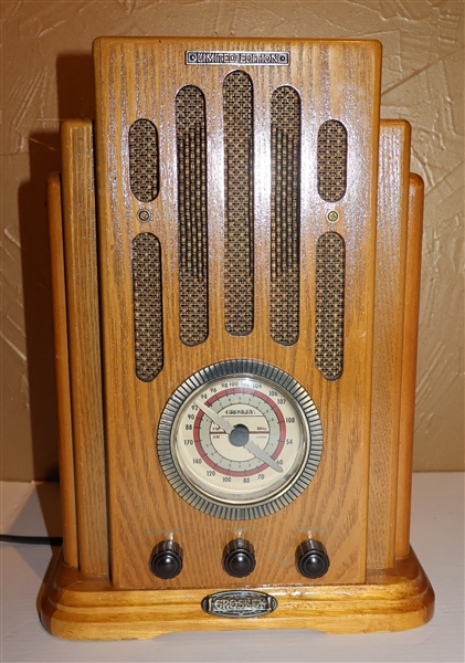 Crosley Limited Edition - Collectors Edition Radio  -Model CR 18 - Measures 14" Tall 