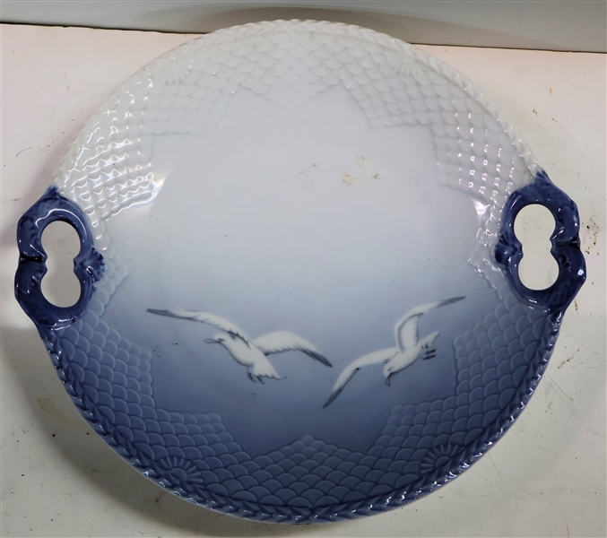 B&G Denmark Double Handled Seagull Plate - Measuring 10 1/2" across 