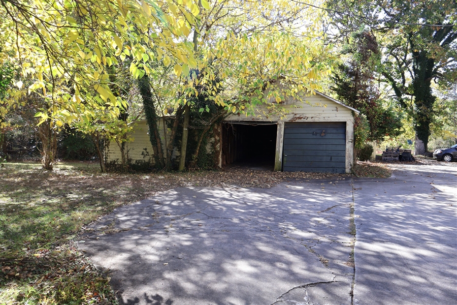 Garage / Storage Shed