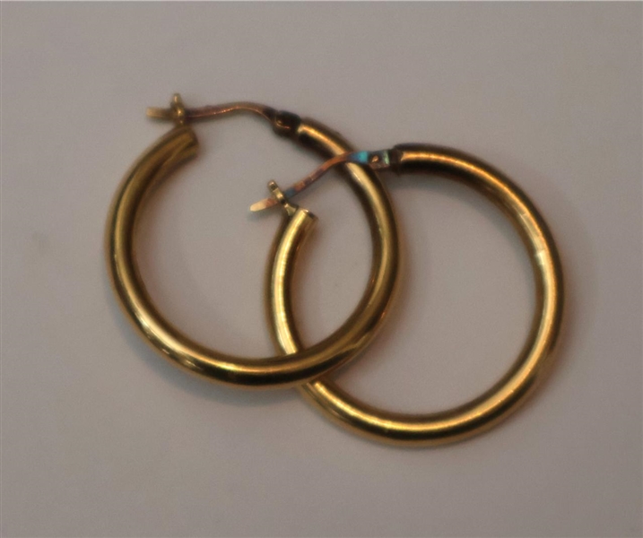 18kt Yellow Gold Hoop Earrings Weighing 2.7 dwt Total Weight - Hoops Measure 1 1/8" Across
