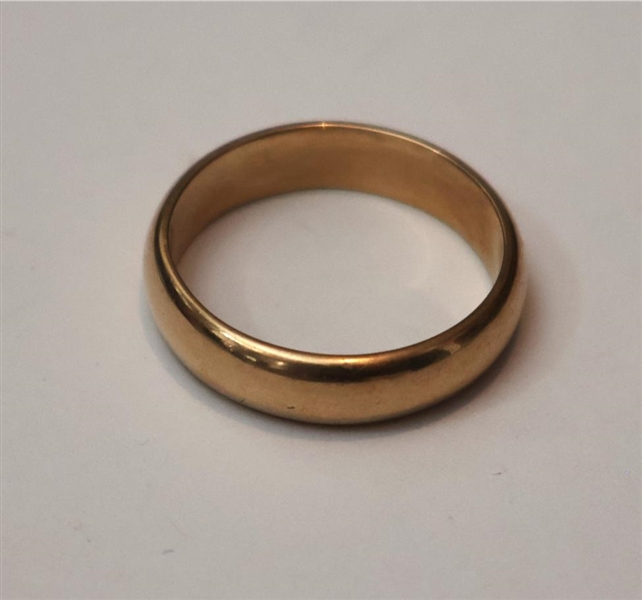 14kt Yellow Gold Wedding Band - Weighs 3.5dwt 