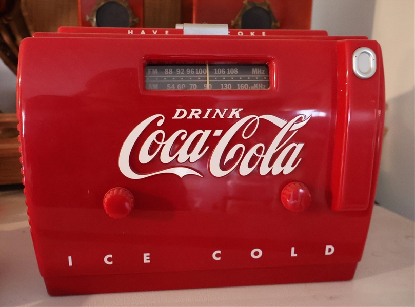 Old Tyme Coca Cola Cooler Radio and Cassette Player 
