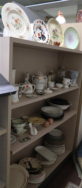 Display Shelves, China, Many Different Patterns