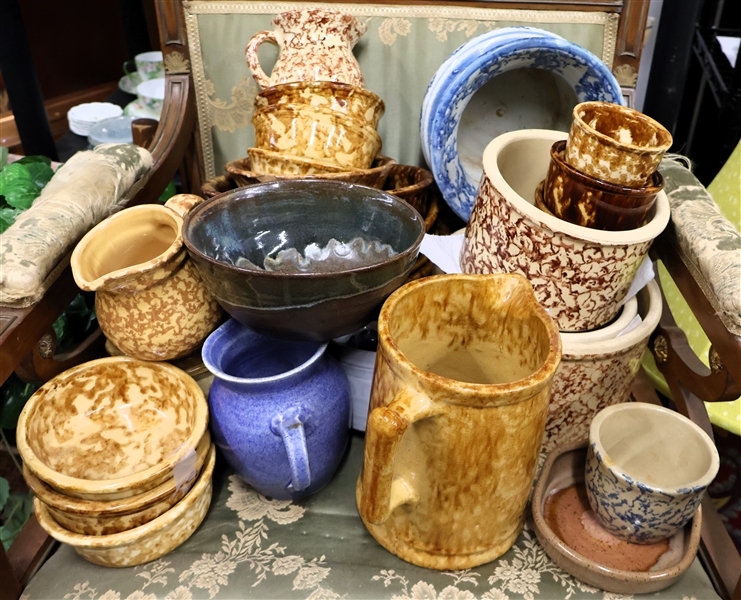 Spongeware Bowls, Pitchers, Spittoon