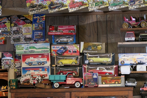 Photos are a sample of items to be sold - Live Onsite - Friday April 5th & Saturday April 6th - 10am 