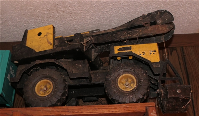 Photos are a sample of items to be sold - Live Onsite - Friday April 5th & Saturday April 6th - 10am 