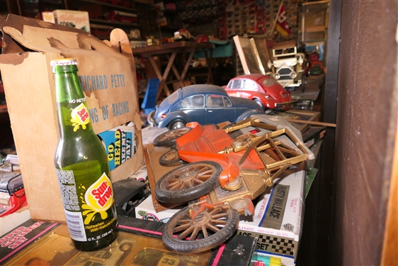 Photos are a sample of items to be sold - Live Onsite - Friday April 5th & Saturday April 6th - 10am 