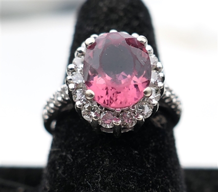 5.5 g Beautiful 14kt White Gold Cocktail Ring with Pink Center Stone and Diamond Halo and Band Accents Size 6 3/4