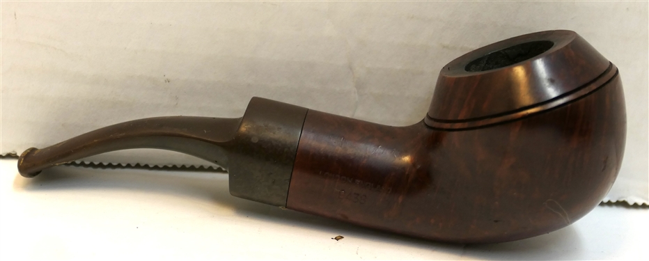 GBD New Standard Pipe London England - Number 9438 - Measures 5 1/2 Long