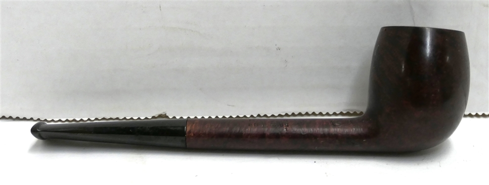 Dunhill Bruyère Pipe 729 F/T - Made in England - Measures 4 3/4 Long Some Minor Scuffs Around Top Rim 