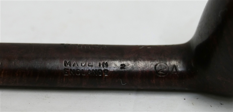 Dunhill Bruyère Pipe 729 F/T - Made in England - Measures 4 3/4 Long Some Minor Scuffs Around Top Rim 
