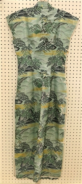 1950's Asian Cheongsam Dress - Measures 17 Across Bust