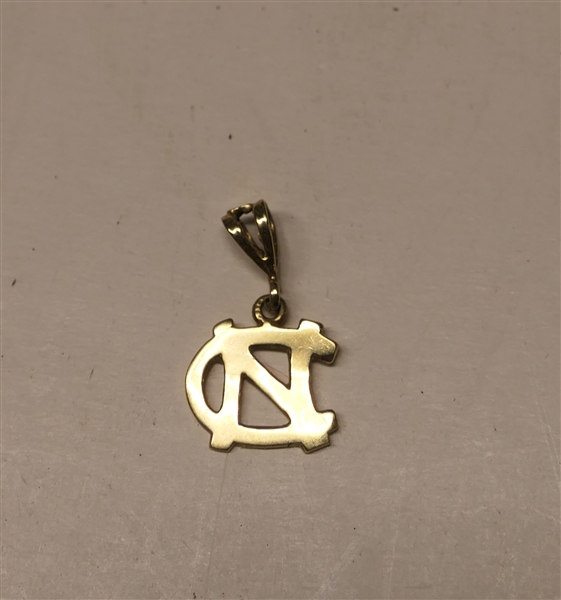 14kt Yellow Gold UNC Tarheels Pendant - Measures 1" Long  Weighs 1.5 Grams 