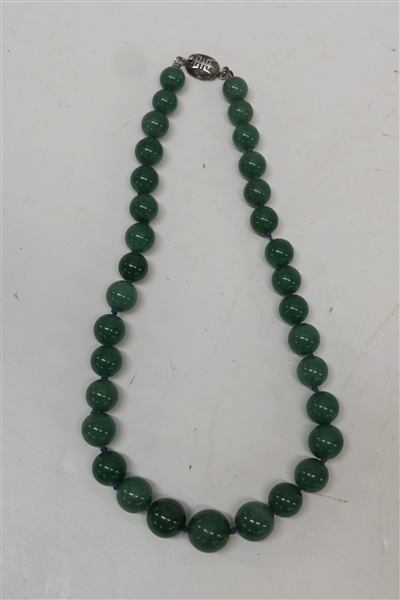 Hand Knotted Jade Beaded Necklace - Graduating Beads - Oriental Silver Clasp - Necklace Measures 16"