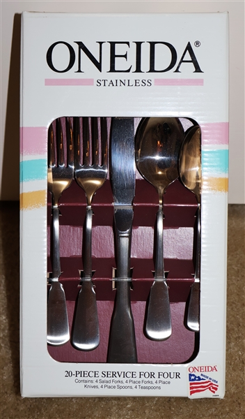 Oneida Stainless 20 Piece Set of Flatware - New in Original Box - Service for 4 