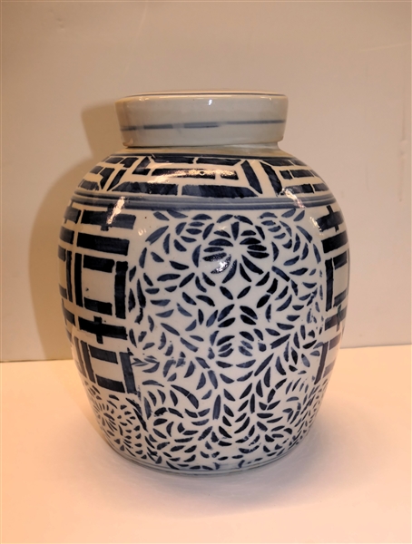 Chinese Blue and White Ginger Jar with Lid - Measures 10" Tall