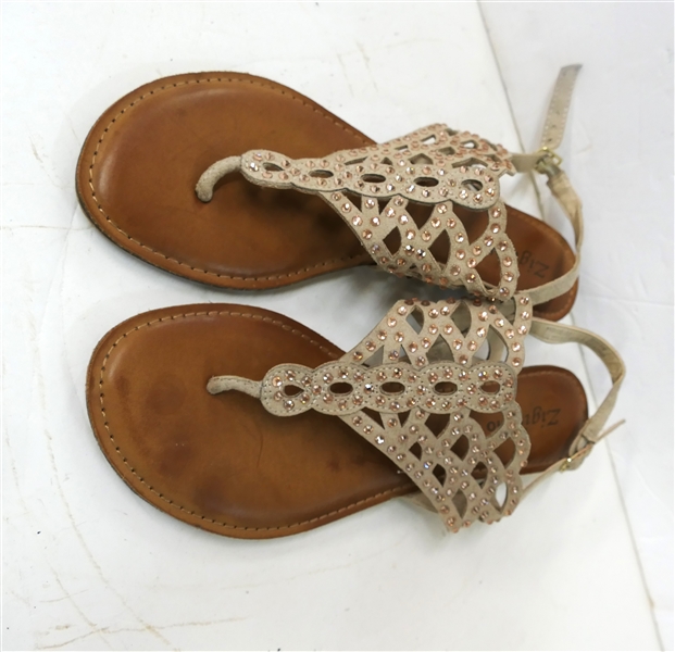 Zigi Soho Sandals - Size 9