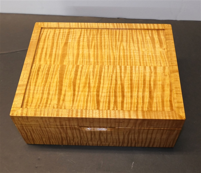 Beautiful Tiger Maple Humidor - Cedar Lined with Hygrometer Inside - Box Measures 4" Tall 9 1/2" by 7 5/8" 