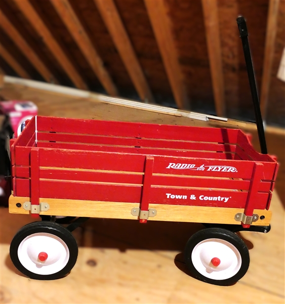 Radio Flyer Town & Country Wooden Wagon -Removable Sides Measures 20" tall 34" by 15" 