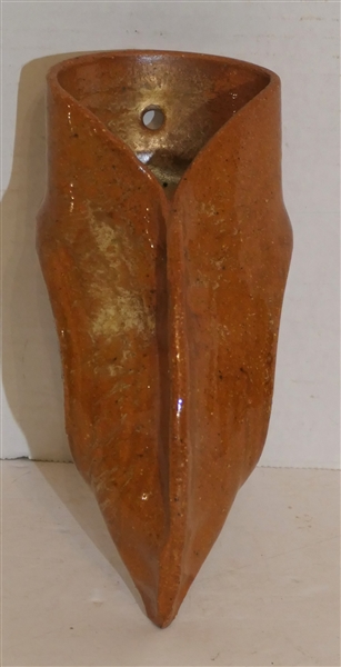 Oakland North Carolina Art Pottery Wall Pocket - Robert Armfield Oakland - Wall Vase Measures 7 3/4" Long