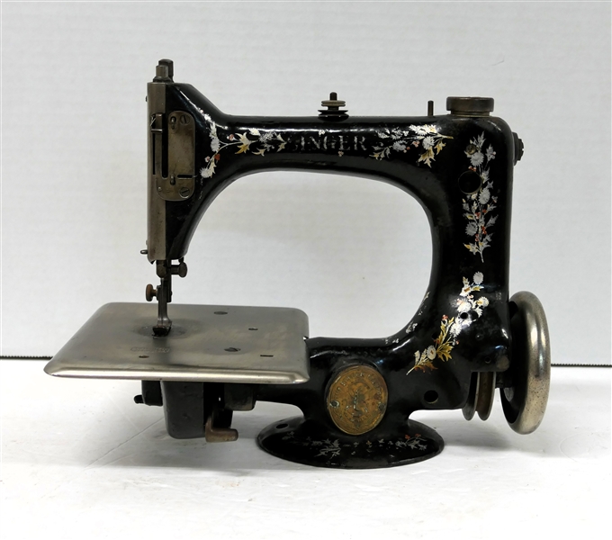 The Singer Sewing Machine Company - Small Singer Sewing Machine / Chair Side Machine - Crank Driven - Serial Number H1184656 - Machine Measures 8" Tall 10" Across