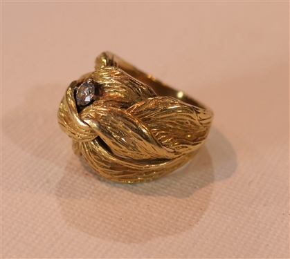 Beautiful 18kt Yellow Gold Knot Ring with Mine Cut Diamond - Approx. 1/4 Carat 