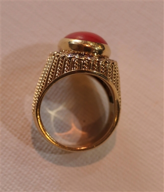 18kt Yellow Gold Ring with Coral Cabachon Surrounded by Diamonds - Ribbed Crown - Incredible Ring