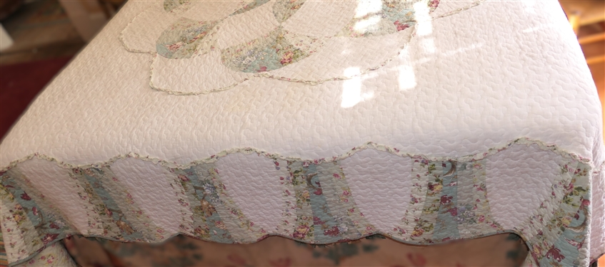 Pretty Floral Quilt - Pastel Floral with White Background - Reversable - Queen Size 